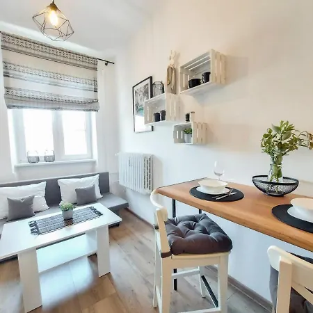 Ratusz Na 5 Apartment Jelenia Gora Exterior photo
