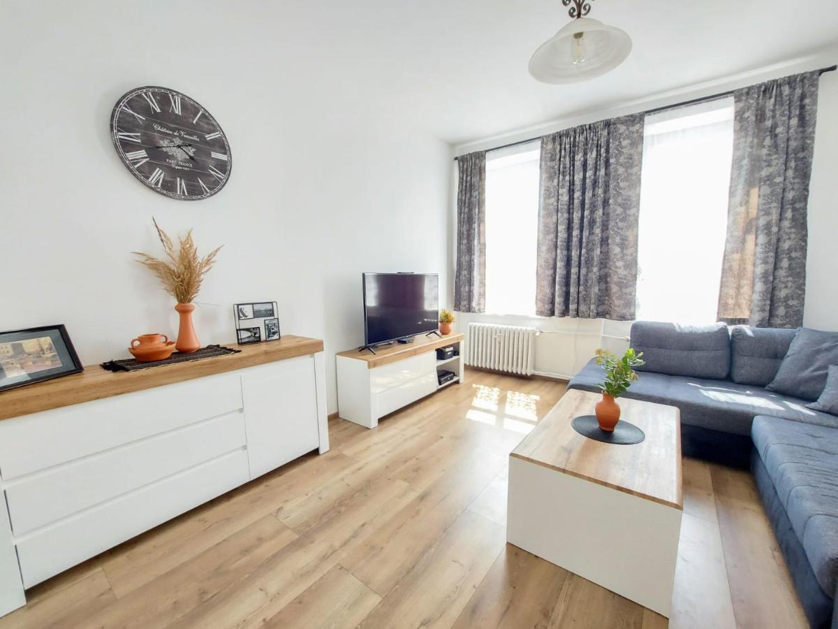 Ratusz Na 5 * Jelenia Gora