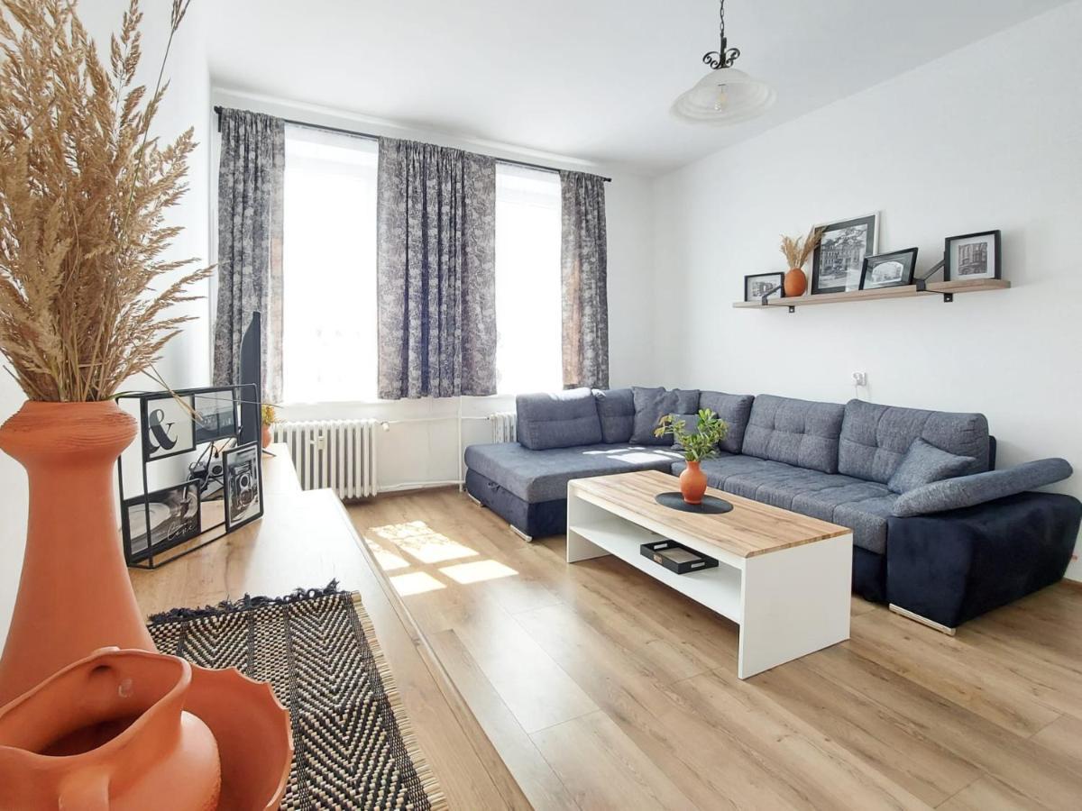 Ratusz Na 5 Apartment *